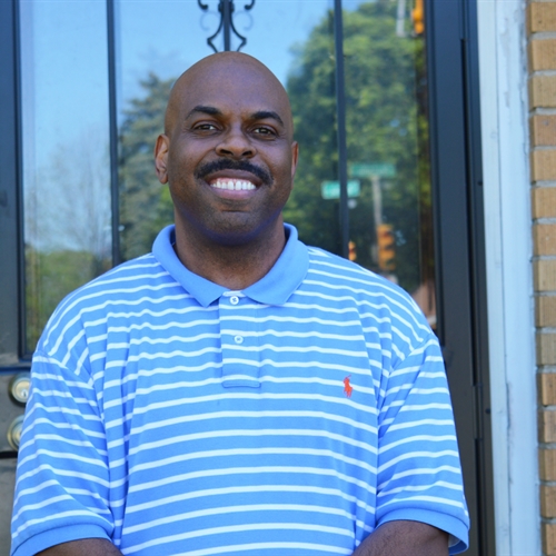 Robert Hooks leases exclusively to iCare members